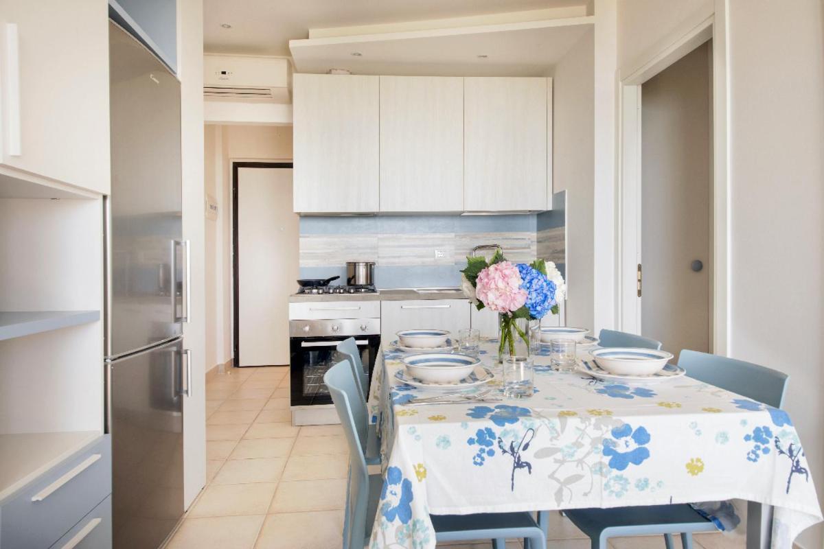 Residence Brezza Di Mare San Benedetto del Tronto Exterior photo
